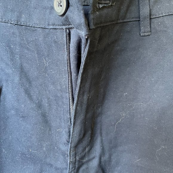 Old Navy Boys/Unisex Navy Chino Shorts Size 12 - Picture 3 of 5